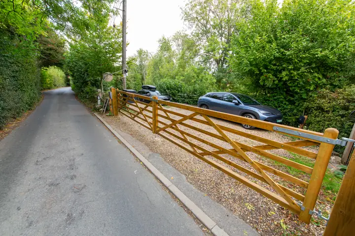 Approach along Otham Street